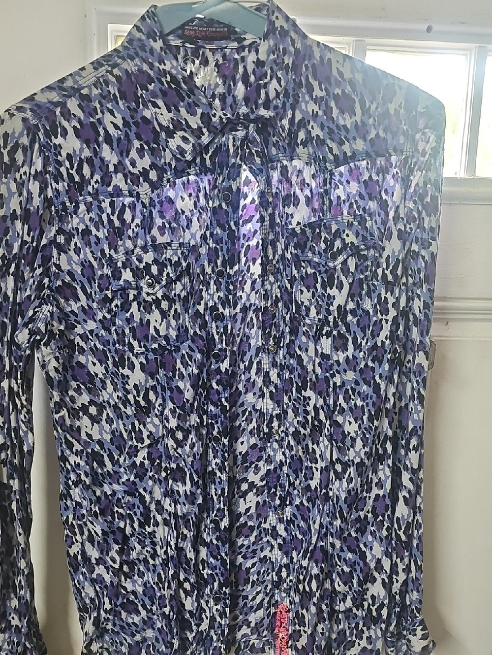 Women’s Long-Sleeve Printed Blouse in Purple Leopard Print-Great Show Shirt! 💖